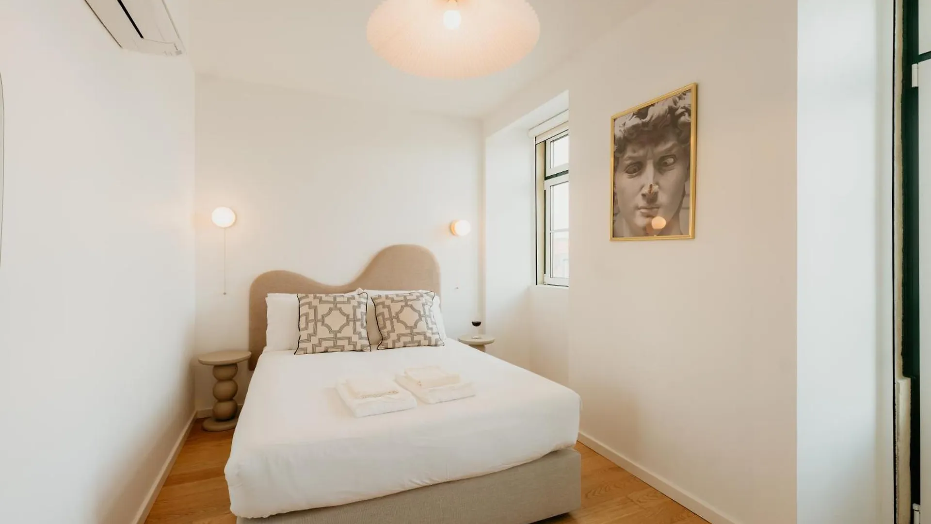 Mary Pink - No 2B - Charming Two-Bedroom Apartment Lisboa